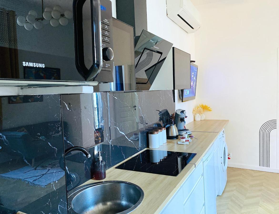 Sea - 2 Bedroom - Kitchen - Wifi - Tramway - Air Conditioner 尼斯 外观 照片